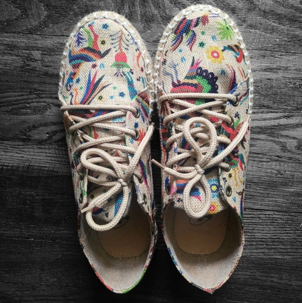 Tribal Colorful local Cartegena Colombia Canvas Flats
